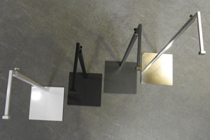 Porta cappelli, cubi, porta borse e porta prezzi