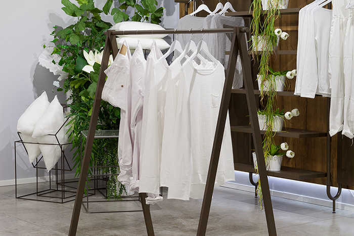 Allestimento di abbigliamento Centrali