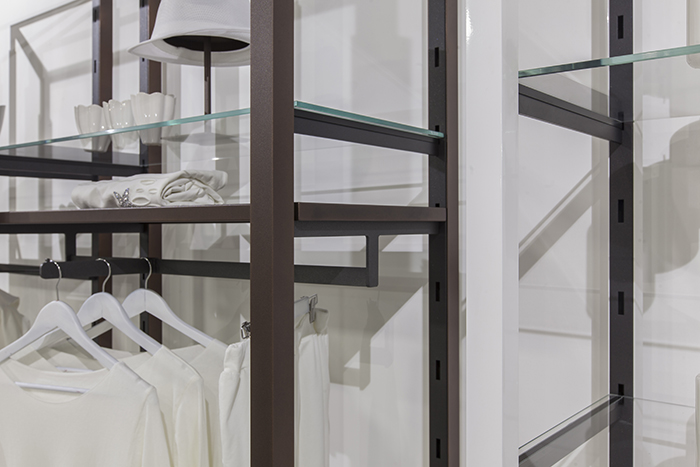 appendiabiti con mensole in vetro